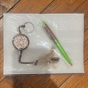 Dreamcatcher Keychain and Green Pen Set